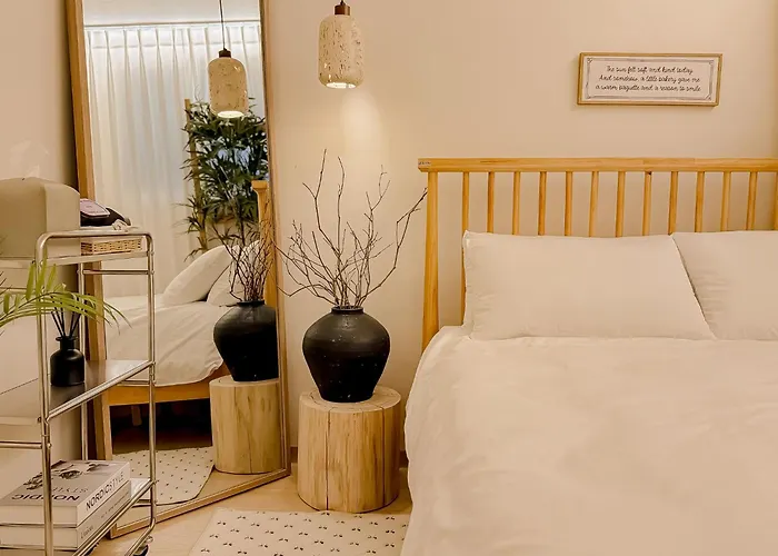 Gangnam Coex Apgujeong Rodeo Garosu-gil Gangnam Plastic Surgery Clinic Itaewon 30 Minutes Appartement